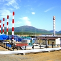 Construction of facilities for a liquid natural gas plant and an oil export terminal as part of Sakhalin-2 project